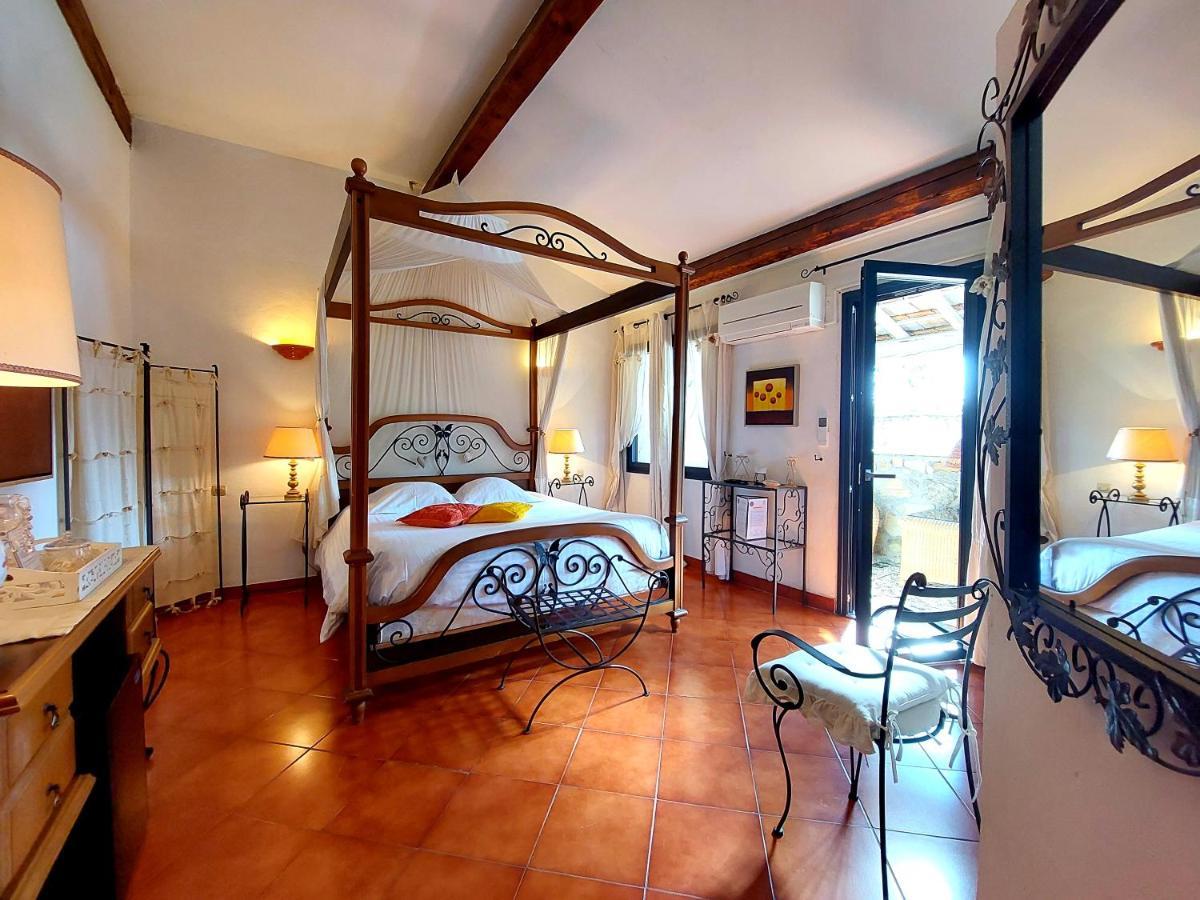 La Bergerie Du Moulin (Adults Only) Bed & Breakfast Taradeau Dış mekan fotoğraf