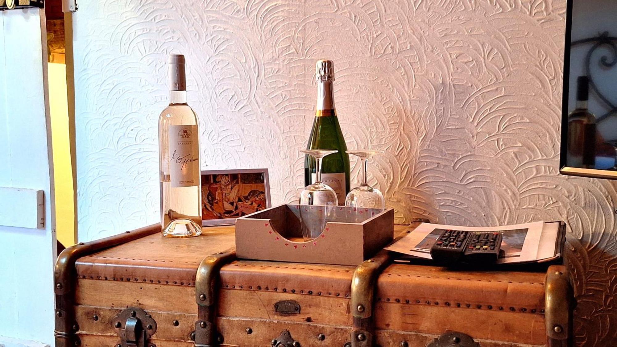 La Bergerie Du Moulin (Adults Only) Bed & Breakfast Taradeau Dış mekan fotoğraf