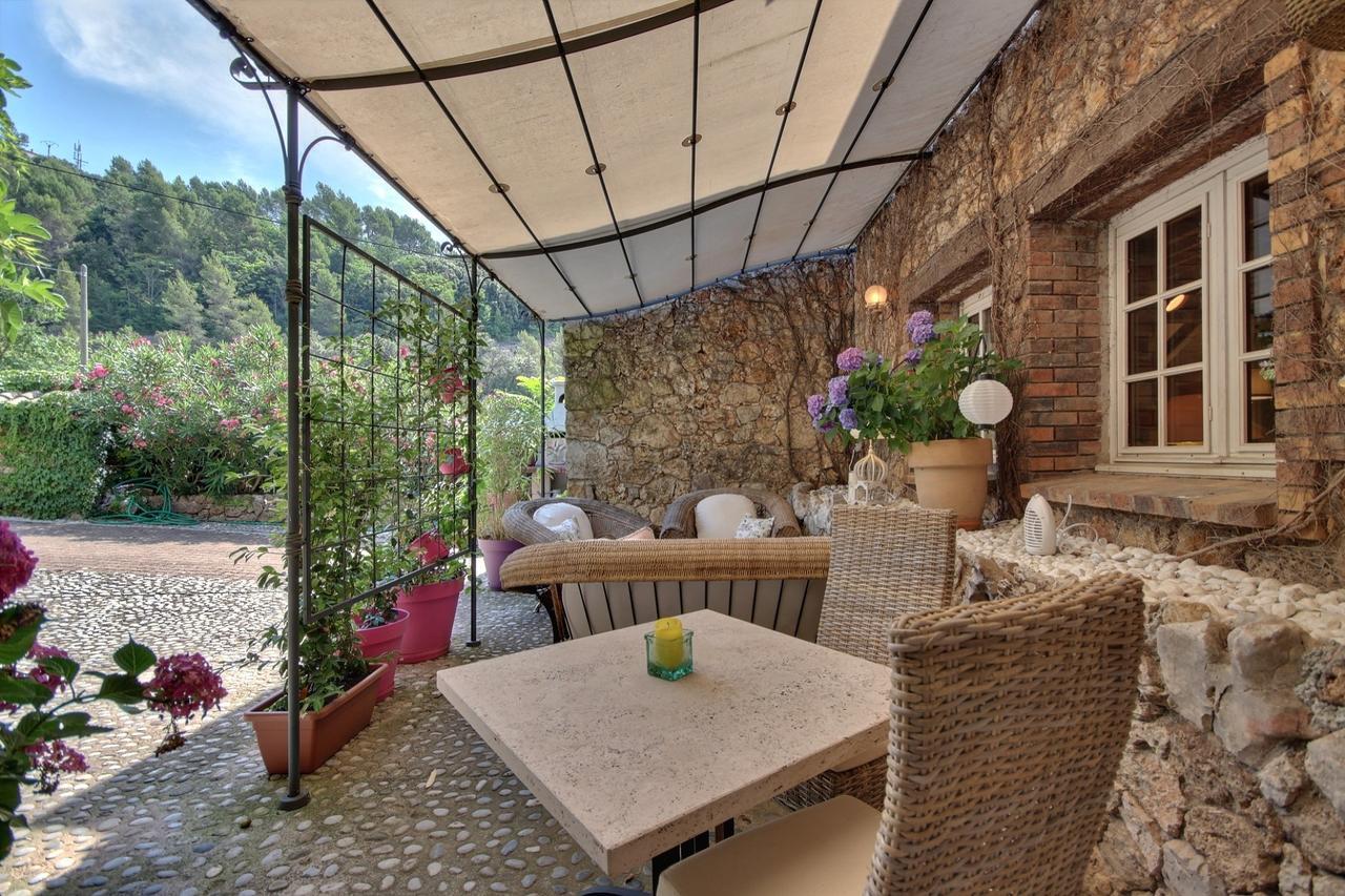 La Bergerie Du Moulin (Adults Only) Bed & Breakfast Taradeau Dış mekan fotoğraf